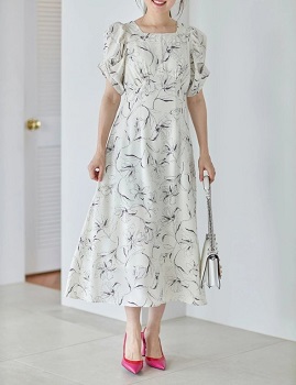 モーニングショー森山みなみ衣装ワンピース