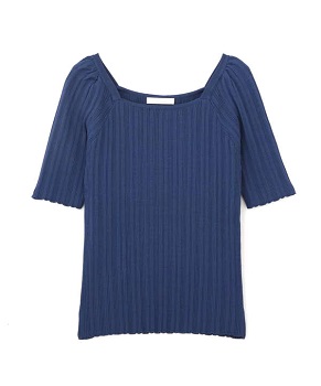 モーニングショー森山みなみ衣装ニット