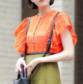 オールドルーキー7話糸山留美役生田絵梨花衣装ブラウス