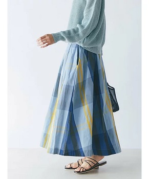 バンキシャ後呂有紗衣装スカート