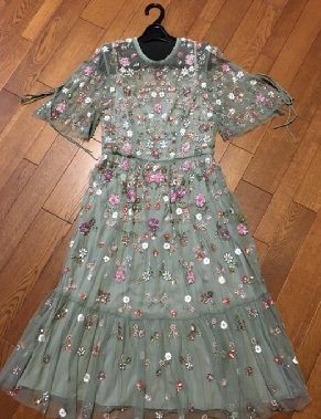 キョコロヒー齋藤京子衣装ワンピース