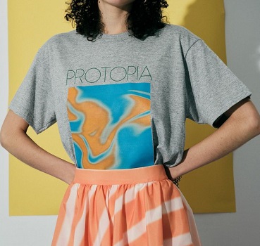 君の花になる2話仲町あす花役本田翼衣装Tシャツ