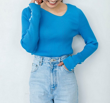 めざまし井上清華アナ衣装ニット