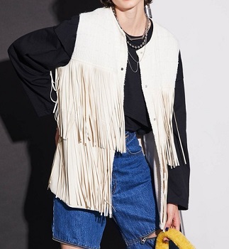 ヒルナンデス藤田ニコル衣装ベスト