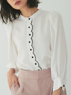沸騰ワード10岩田絵里奈アナ衣装ブラウス
