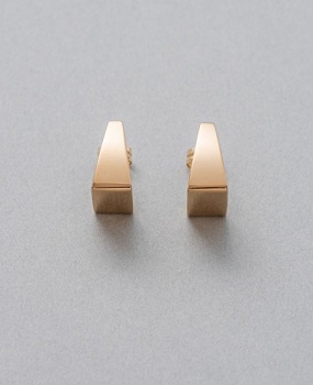 Silent7話夏帆衣装ピアス(ete:トラピゾイド ピアス)