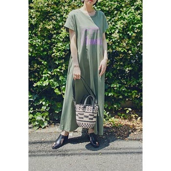 君の花になる仲町あす花役本田翼衣装ワンピース